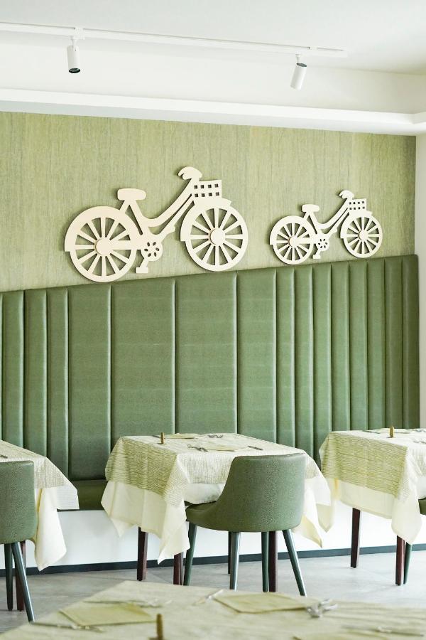 Junior Family Hotel Кавалино-Трепорти Екстериор снимка
