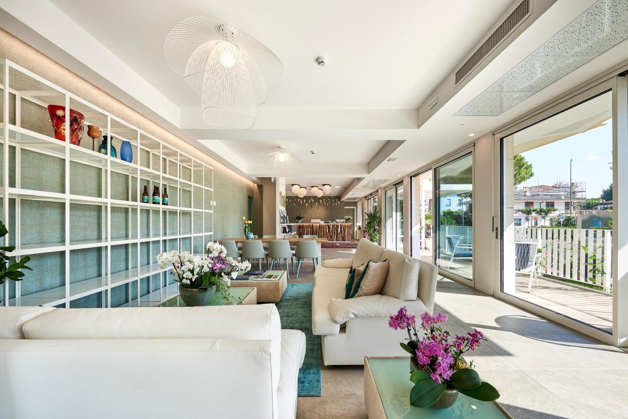 Junior Family Hotel Кавалино-Трепорти Екстериор снимка