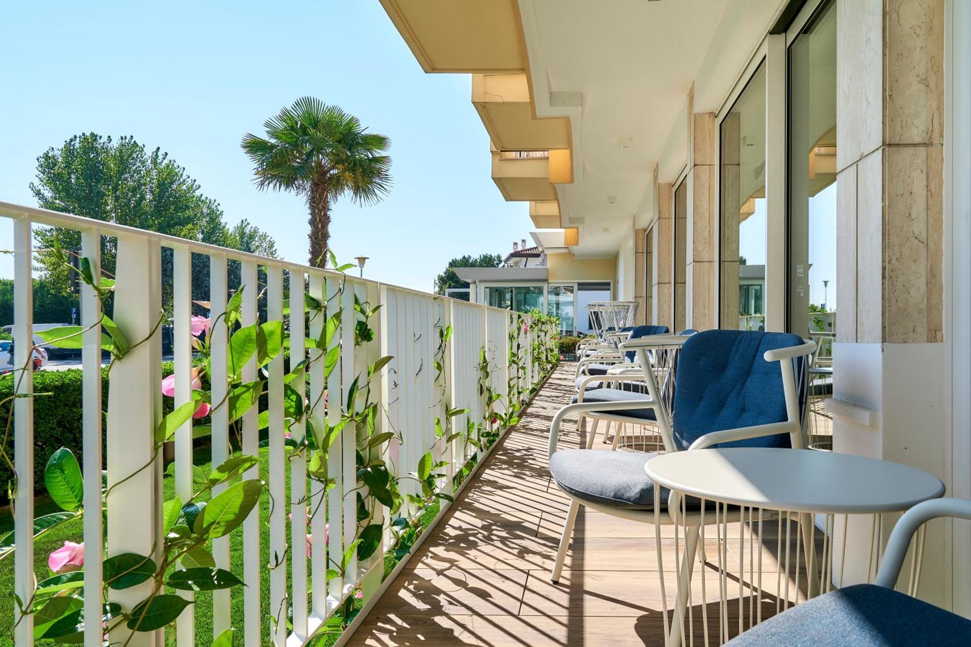Junior Family Hotel Кавалино-Трепорти Екстериор снимка